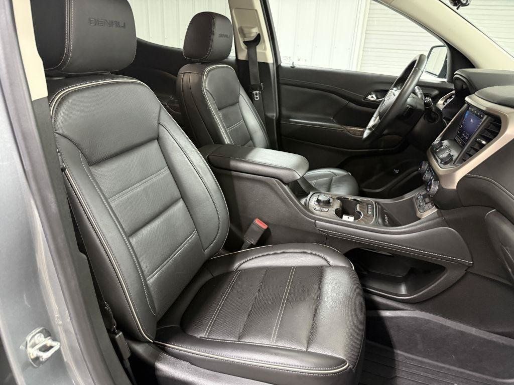 Used 2023 GMC Acadia Denali w/ Denali Ultimate Package AWD/4WD image 43