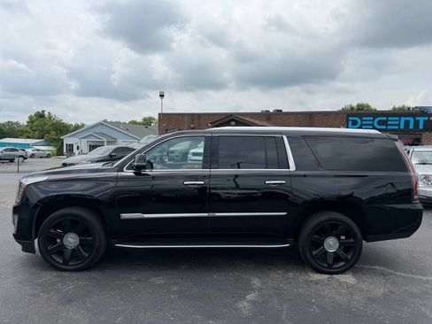 Used 2020 Cadillac Escalade ESV Luxury AWD/4WD image 6