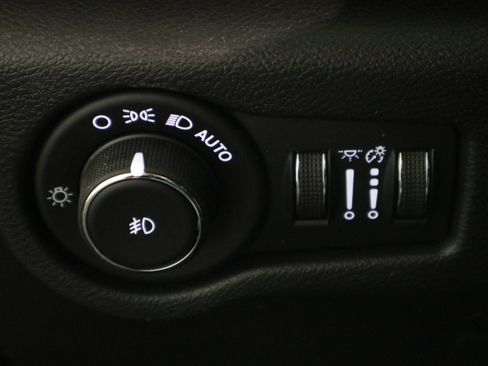 New 2026 Chrysler Pacifica Select image 34