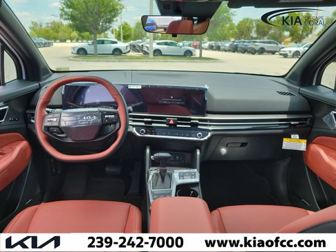 New 2026 Kia Sportage SX FWD image 15