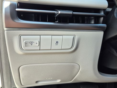 Certified 2026 Hyundai Tucson SE FWD image 27