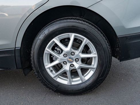 Used 2023 Chevrolet Equinox LS AWD/4WD image 26