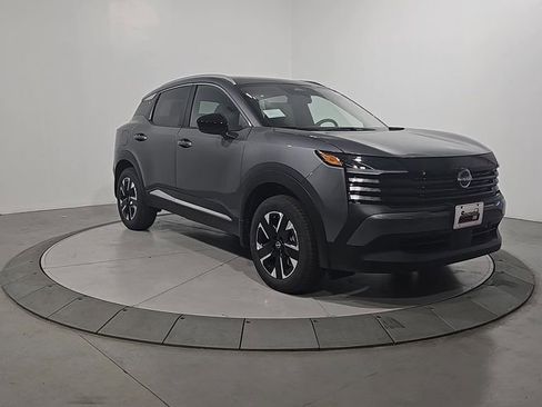 New 2026 Nissan Kicks SV image 7