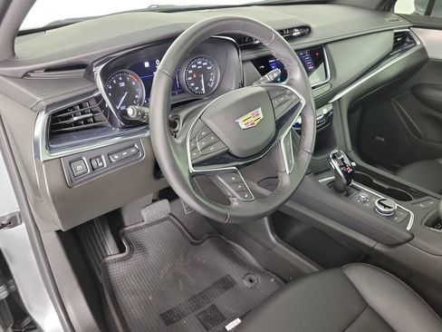 Certified 2024 Cadillac XT5 Premium Luxury w/ Technology Package FWD image 18