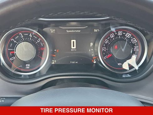 Used 2023 Dodge Challenger R/T RWD image 31