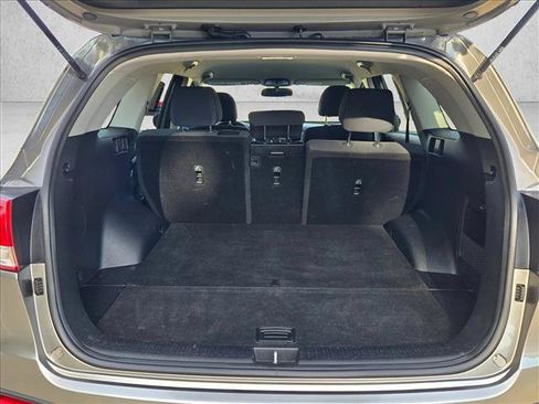 Used 2018 Kia Sorento FWD image 6