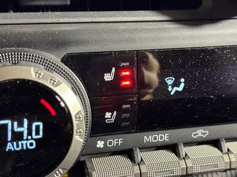 Used 2024 Toyota Tacoma TRD Off-Road w/ TRD Off Road Premium Package image 30