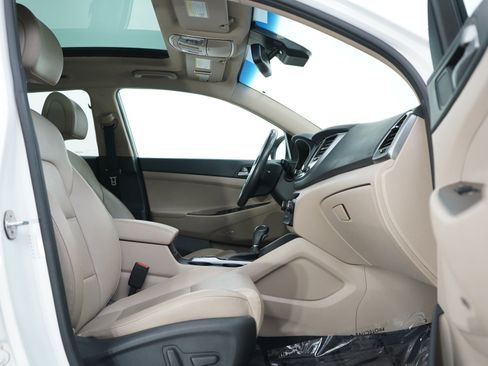 Used 2018 Hyundai Tucson Limited w/ Ultimate Package 02 image 11