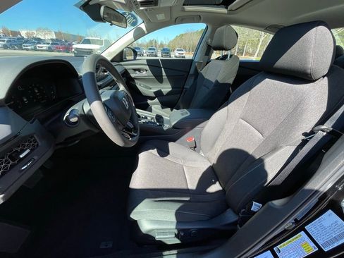 Certified 2025 Honda Accord SE image 26