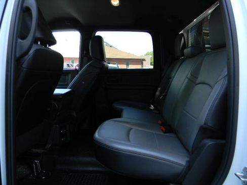 Used 2024 RAM 2500 Tradesman w/ Chrome Appearance Group AWD/4WD image 20