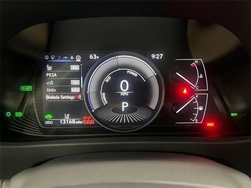 Certified 2024 Lexus UX 250h FWD image 17