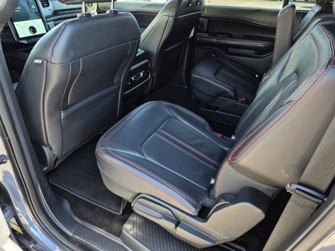 Used 2022 Ford Expedition Max Limited image 16