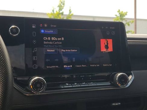 Used 2023 Chevrolet Colorado Trail Boss w/ Technology Package AWD/4WD image 27