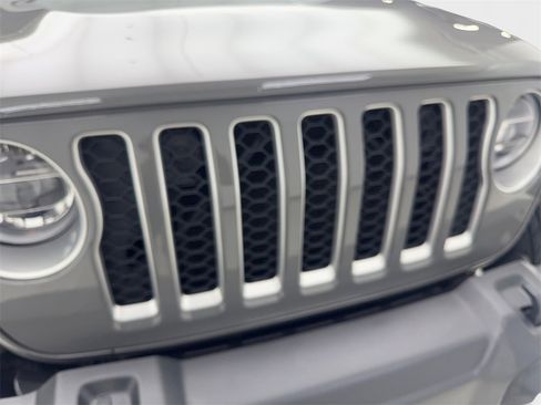 Used 2021 Jeep Wrangler Unlimited Sahara w/ Cold Weather Group image 26