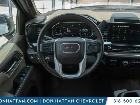 Used 2025 GMC Sierra 1500 SLT AWD/4WD image 5