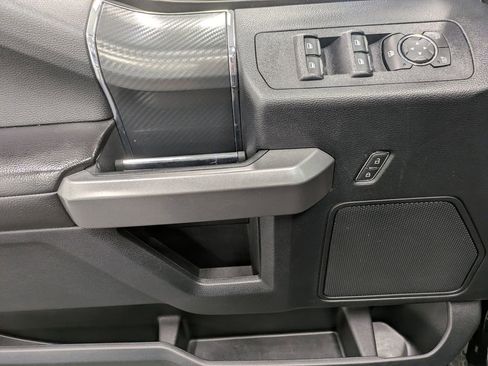 Used 2018 Ford F150 XLT w/ Equipment Group 302A Luxury AWD/4WD image 10