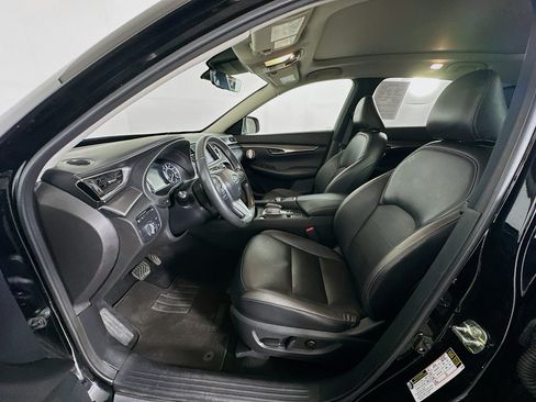 Used 2023 INFINITI QX50 Luxe FWD image 13