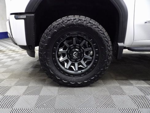 Used 2024 GMC Sierra 2500 AT4 w/ AT4 Premium Plus Package image 8