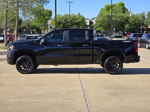 Used 2024 Chevrolet Silverado 1500 Custom Trail Boss w/ LPO, Dark Essentials Package image 4