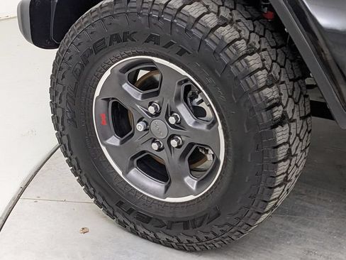 Used 2022 Jeep Gladiator Rubicon w/ Trailer Tow Package AWD/4WD image 4