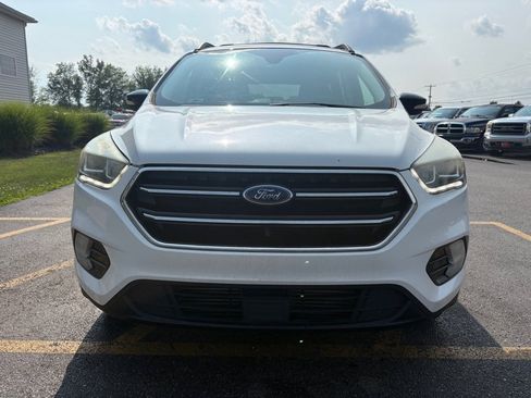 Used 2017 Ford Escape Titanium FWD image 3