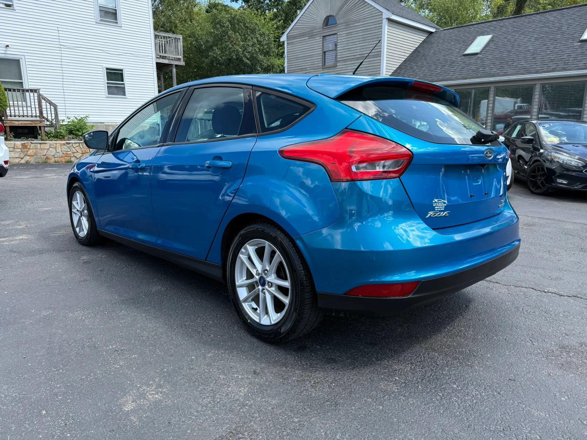 Used 2016 Ford Focus SE FWD image 5