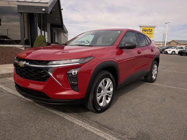 Used 2026 Chevrolet Trax LS FWD image 10