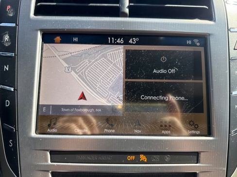 Used 2019 Lincoln MKZ Reserve image 17