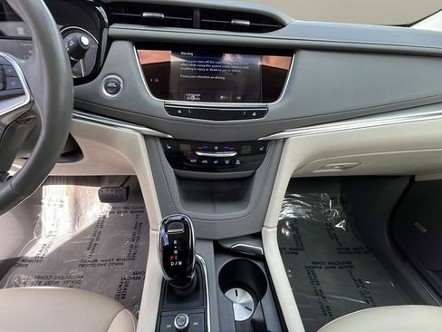 Used 2023 Cadillac XT5 Premium Luxury w/ LPO, Floor Liner Package image 9