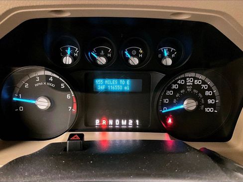 Used 2011 Ford F250 XLT w/ Camper Pkg image 19