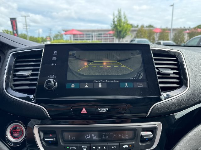 Used 2021 Honda Pilot Touring image 20