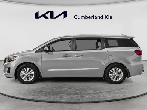 Used 2018 Kia Sedona SX FWD image 3