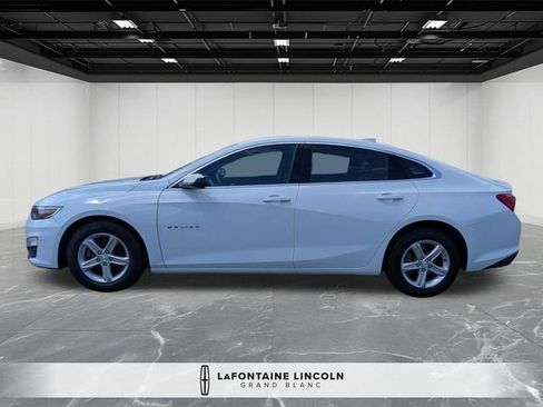 Used 2023 Chevrolet Malibu LT FWD image 2