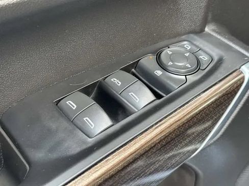 Used 2021 Chevrolet Silverado 1500 LT RWD image 29