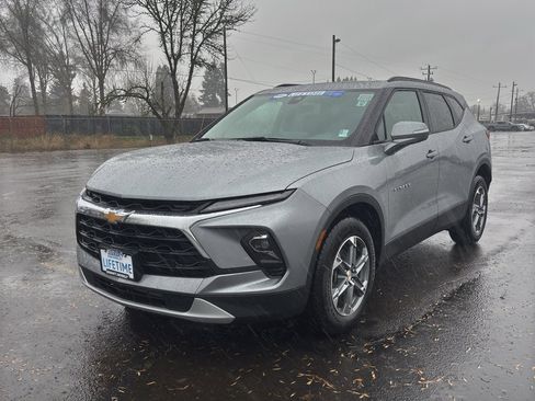 New 2026 Chevrolet Blazer LT w/ Sound & Technology Package AWD/4WD image 4