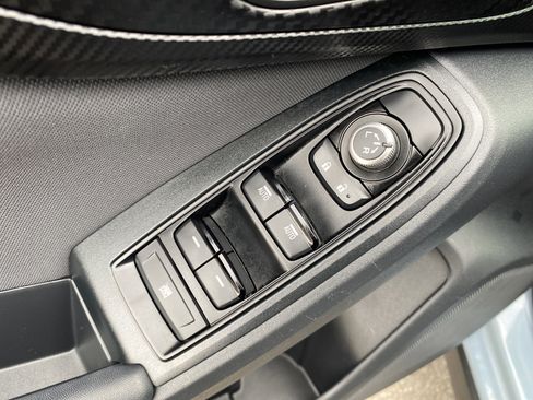 Used 2022 Subaru Crosstrek 2.0i Premium image 18