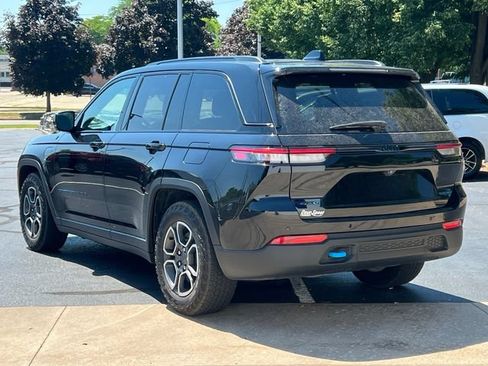 Used 2022 Jeep Grand Cherokee Trailhawk AWD/4WD image 10