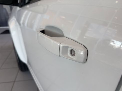 Used 2019 Chevrolet Colorado LT w/ LT Convenience Package image 11