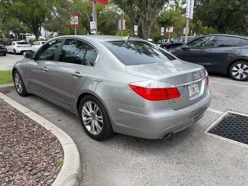 Used 2009 Hyundai Genesis 4.6 w/ Technology Pkg 5 RWD image 4
