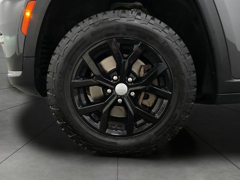 Used 2021 Jeep Grand Cherokee L Limited AWD/4WD image 12