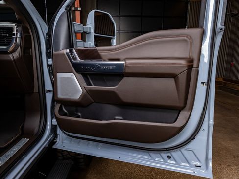 Used 2026 Ford F450 King Ranch w/ Chrome Package image 37