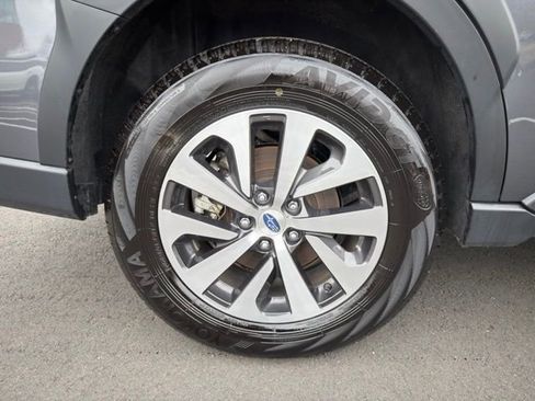 Used 2025 Subaru Outback Premium AWD/4WD image 27
