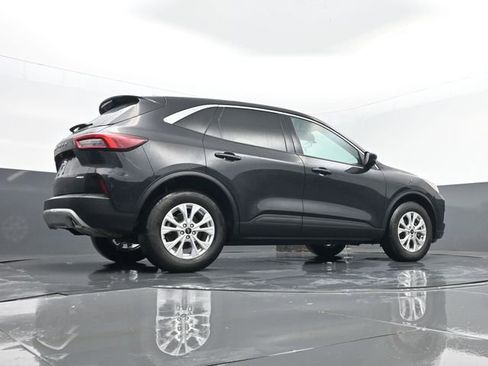 Used 2023 Ford Escape Active image 25