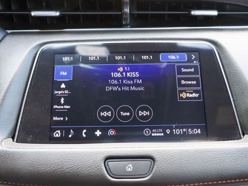 Used 2023 Cadillac XT4 Sport FWD image 34