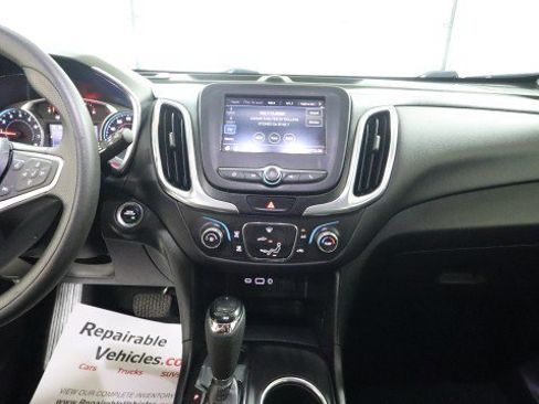 Used 2021 Chevrolet Equinox LT AWD/4WD image 13
