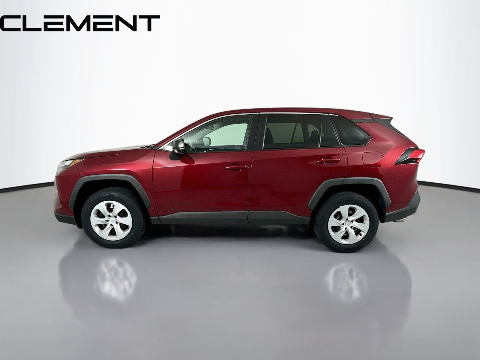 Used 2024 Toyota RAV4 LE FWD image 6