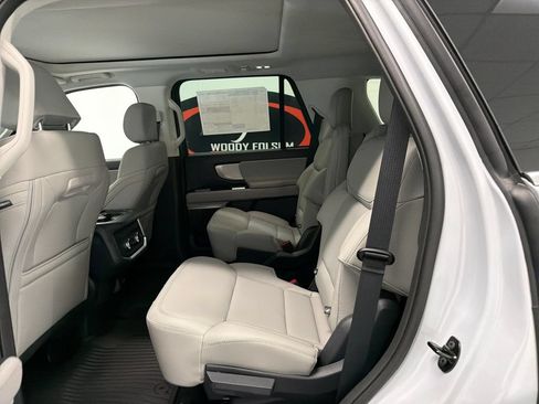 New 2026 Ford Expedition Active RWD image 13