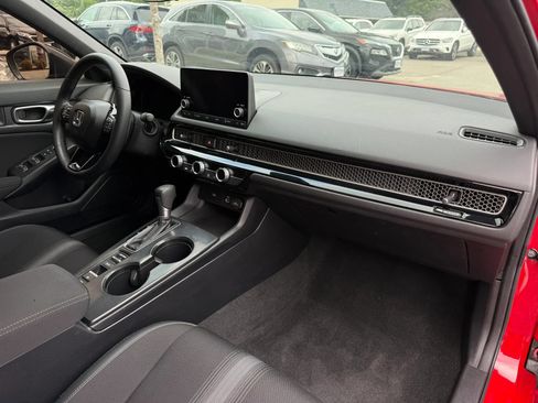 Used 2024 Honda Civic Sport image 11