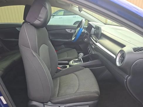 Used 2022 Kia Forte LXS FWD image 8