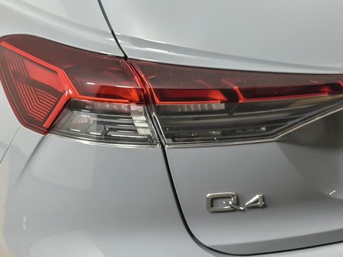 Certified 2024 Audi Q4 e-tron Premium Plus w/ Premium Plus AWD/4WD image 27